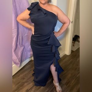 Size 12 NAVY JOVANI GOWN!!!